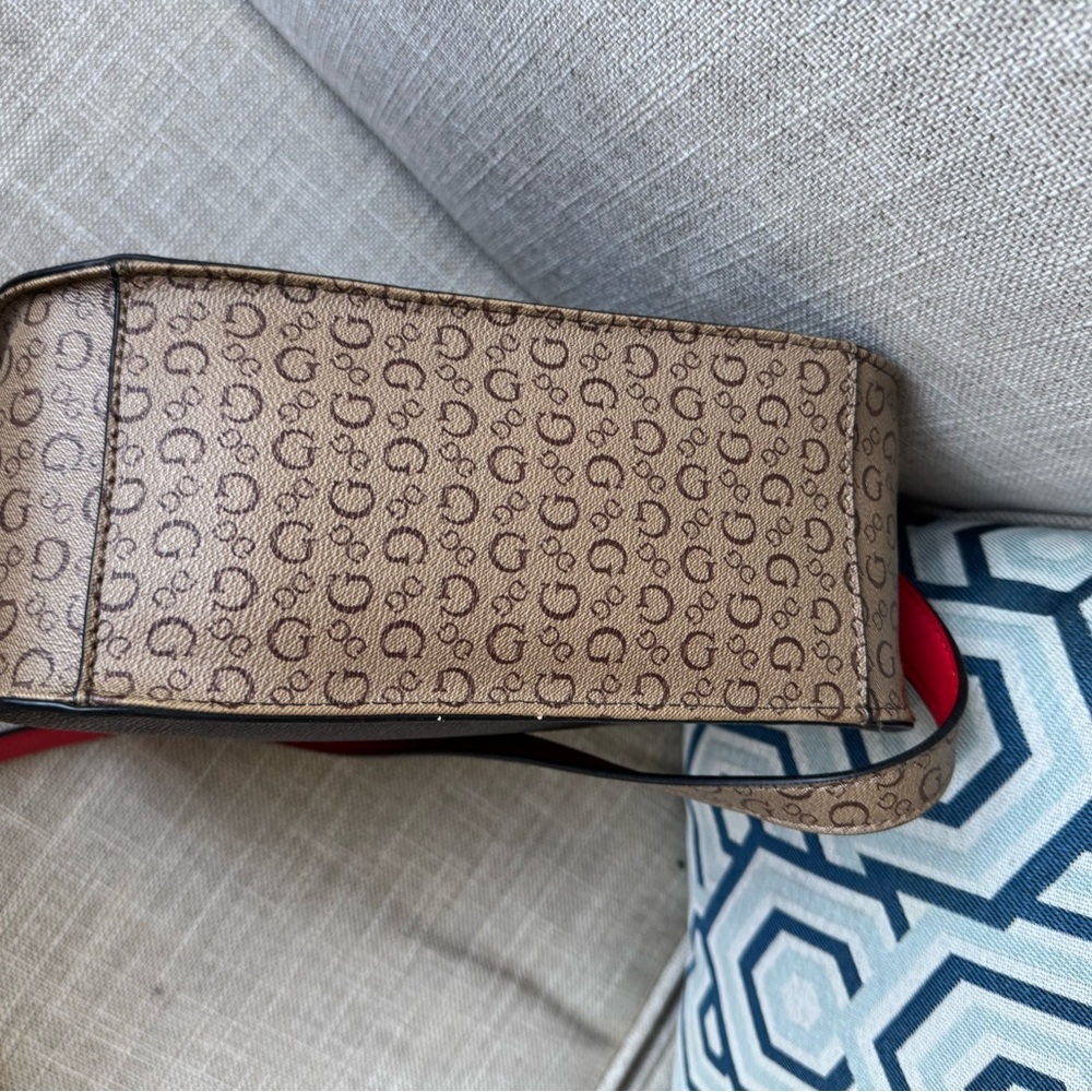 Guess crossbody bag - Picture 14 of 17